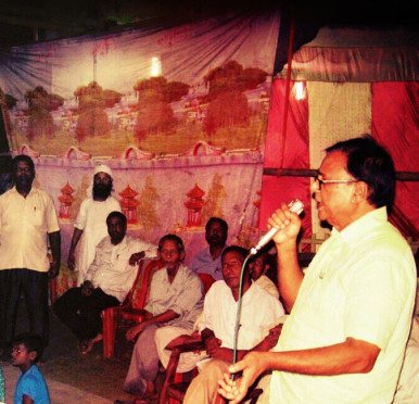 Dr.Bhupendra Madhepuri addressing at Sri Krishna Mandir Madhepura on the auspicious occasion of Sri Krishna Janmashtami and Teachers' Day .