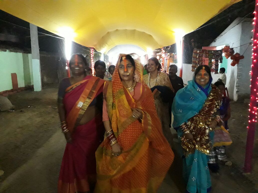 Padma Shree Santosh Yadav moving towards Mongher Ganga Ghat along with other devotee Chhathbraties from her Father-in-law's House at Guljar Pokhar, Mongher .