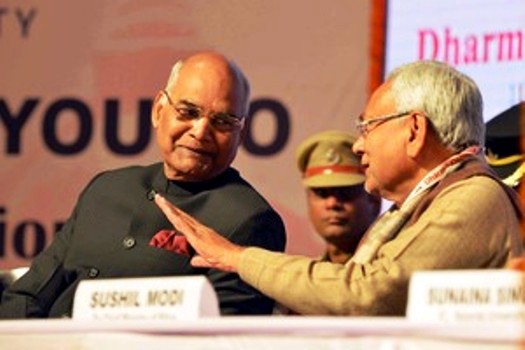 President Ram Nath Kovind in conversation with Bihar Chief Minister Nitish Kumar
